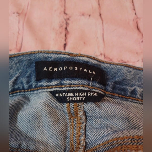 EUC Aeropostale High Rise Jean Shorts Size 10 - Picture 8 of 9